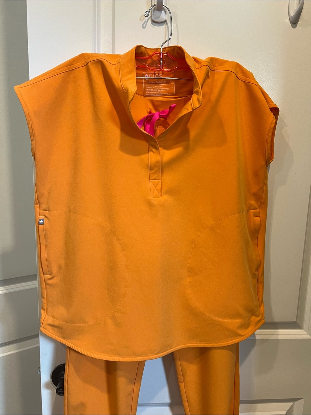 Figs Women's Orange Scrub Set